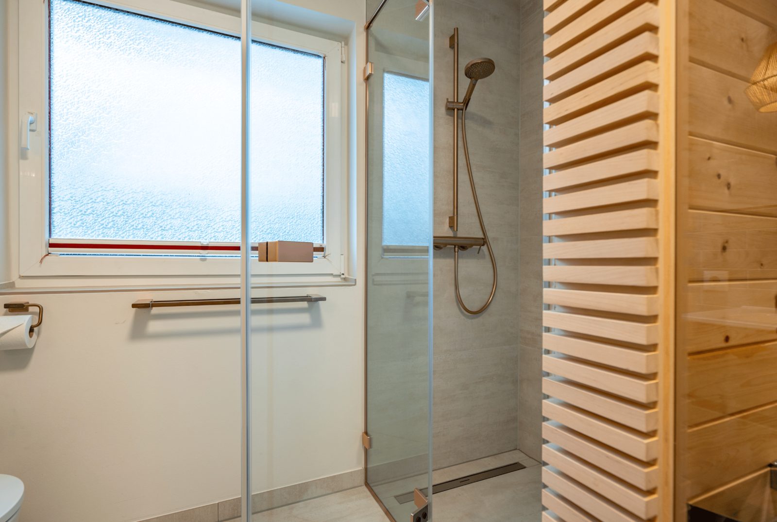 Sauna & Dusche 1