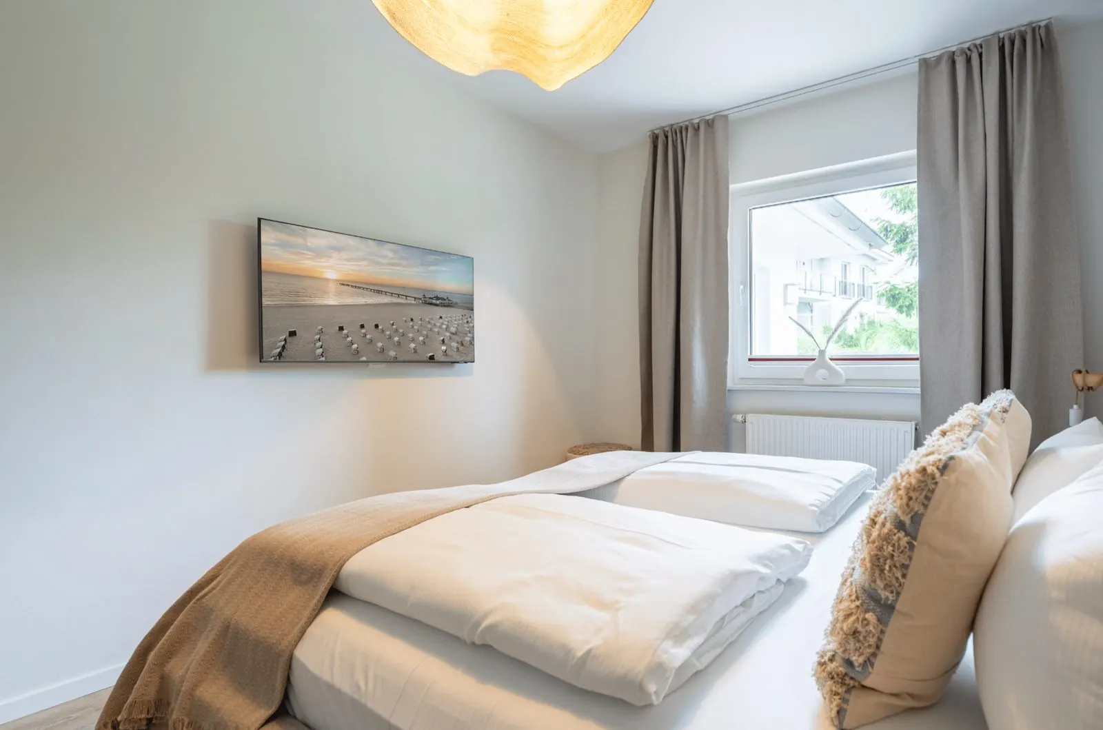 Main bedroom 2